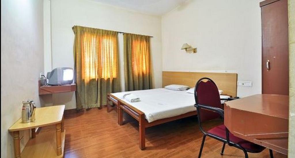 Hotel Srinivas Kochi Buitenkant foto